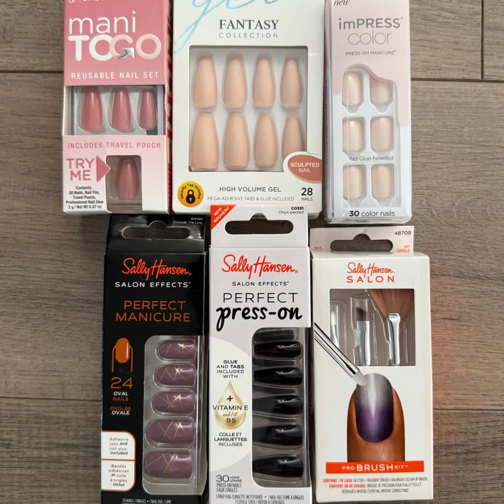 Assorted Nail Kits Collection - Picture 2 of 8